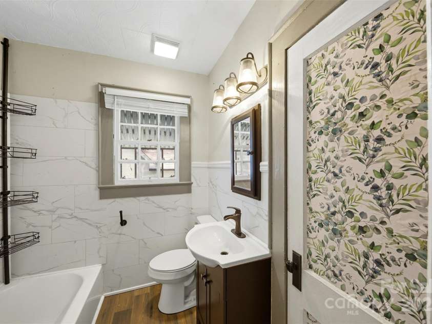 515 Suttle Street, Shelby, NC 28150.  MLS# CAR4308647, YatesRealty ID 582. 