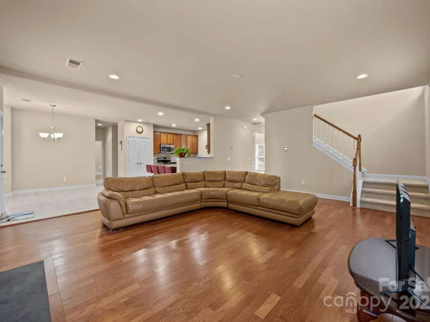 417 Stowe Road, Belmont, NC 28012.  MLS# CAR4282797, YatesRealty ID 5820. 