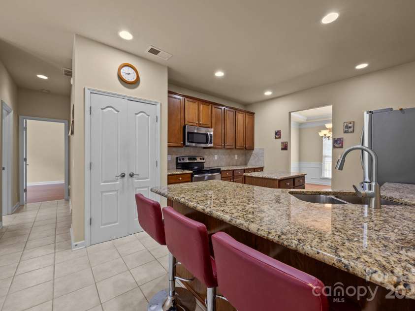 417 Stowe Road, Belmont, NC 28012.  MLS# CAR4282797, YatesRealty ID 5820. 