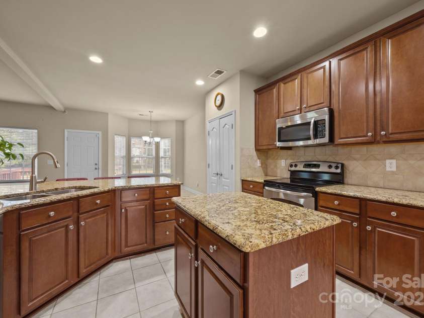 417 Stowe Road, Belmont, NC 28012.  MLS# CAR4282797, YatesRealty ID 5820. 