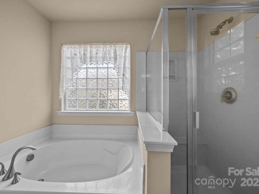 417 Stowe Road, Belmont, NC 28012.  MLS# CAR4282797, YatesRealty ID 5820. 