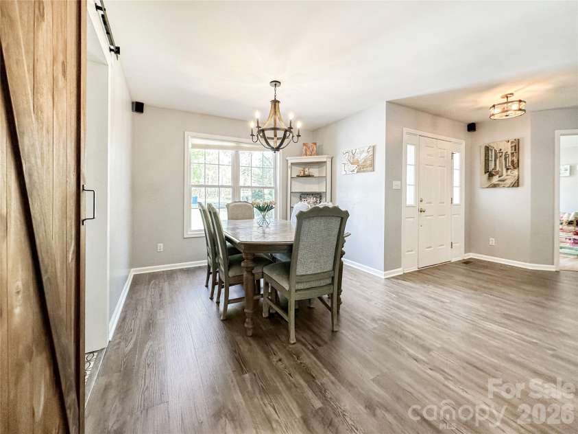 3232 47th Avenue Place, Hickory, NC 28601.  MLS# CAR4436548, YatesRealty ID 58200. 