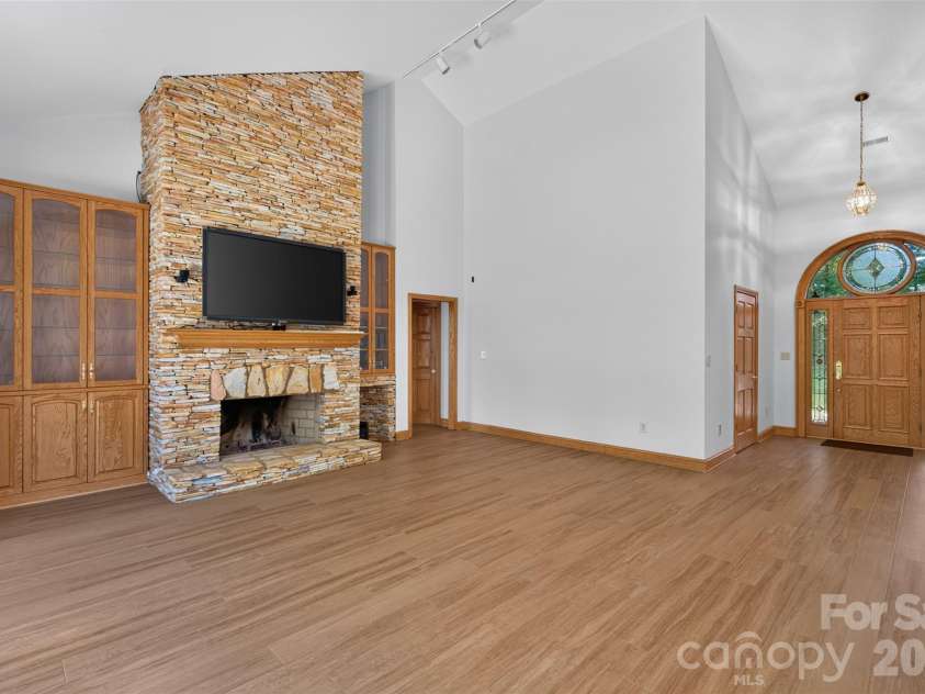 253 Highway 161 South, Clover, SC 29710.  MLS# CAR4435858, YatesRealty ID 58205. Great Room - Unfurnished