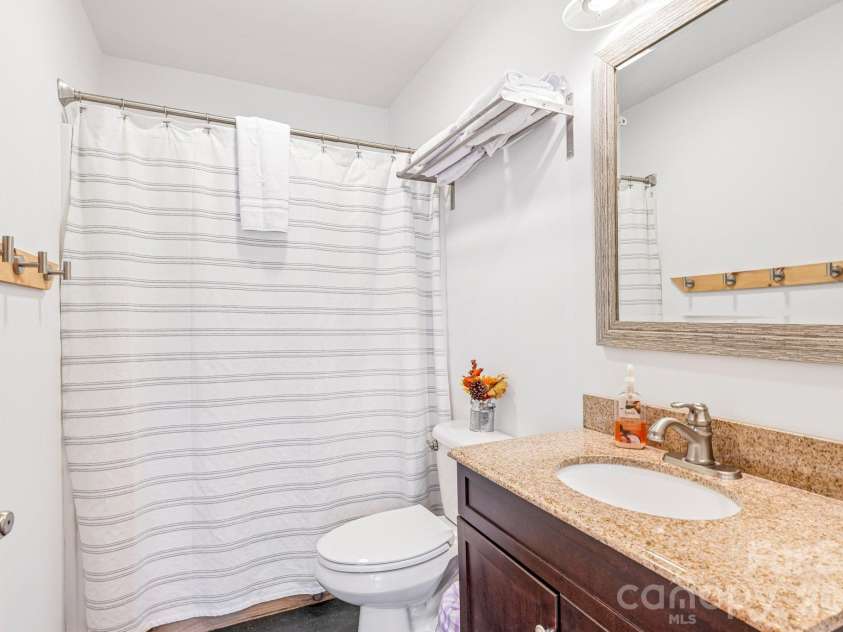 198 Eagles Drive, Boone, NC 28607.  MLS# CAR4435938, YatesRealty ID 58206. 