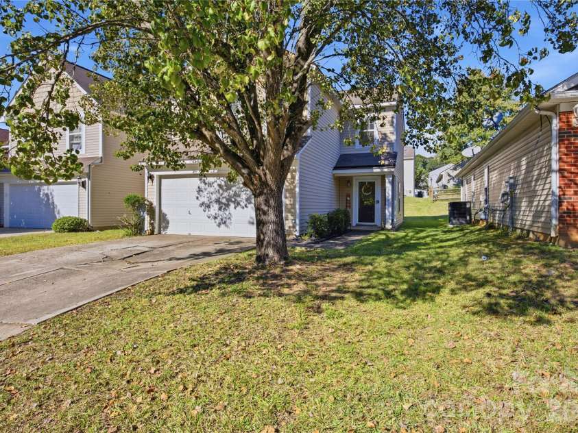 8335 Wallace Glen Drive, Charlotte, NC 28212.  MLS# CAR4435997, YatesRealty ID 58207. 