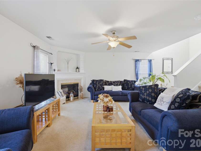 8335 Wallace Glen Drive, Charlotte, NC 28212.  MLS# CAR4435997, YatesRealty ID 58207. 