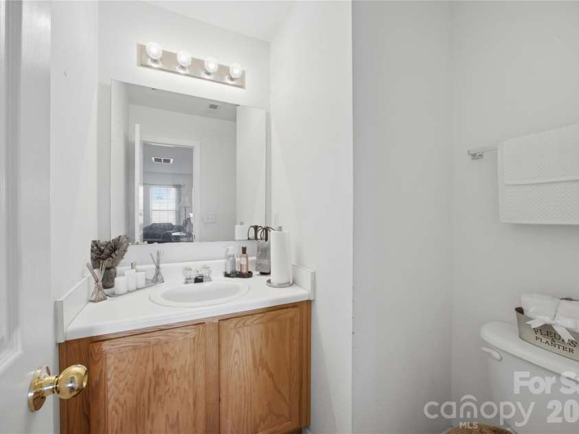 8335 Wallace Glen Drive, Charlotte, NC 28212.  MLS# CAR4435997, YatesRealty ID 58207. 
