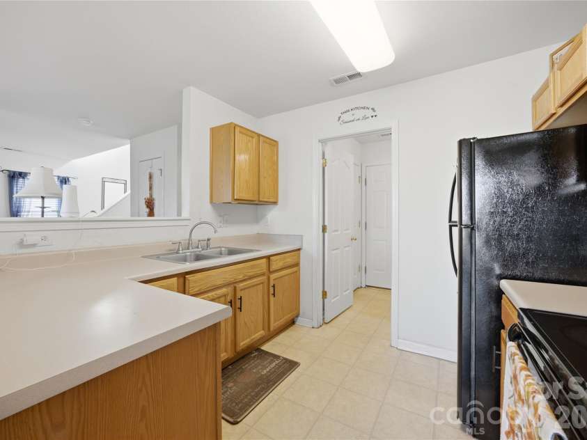 8335 Wallace Glen Drive, Charlotte, NC 28212.  MLS# CAR4435997, YatesRealty ID 58207. 