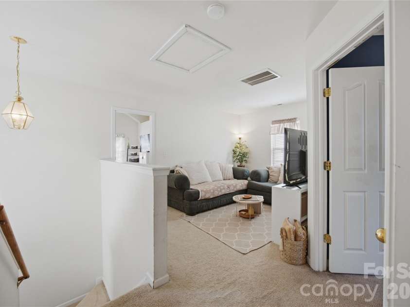 8335 Wallace Glen Drive, Charlotte, NC 28212.  MLS# CAR4435997, YatesRealty ID 58207. 