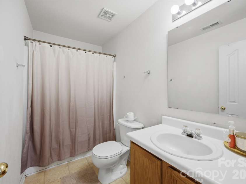 8335 Wallace Glen Drive, Charlotte, NC 28212.  MLS# CAR4435997, YatesRealty ID 58207. 