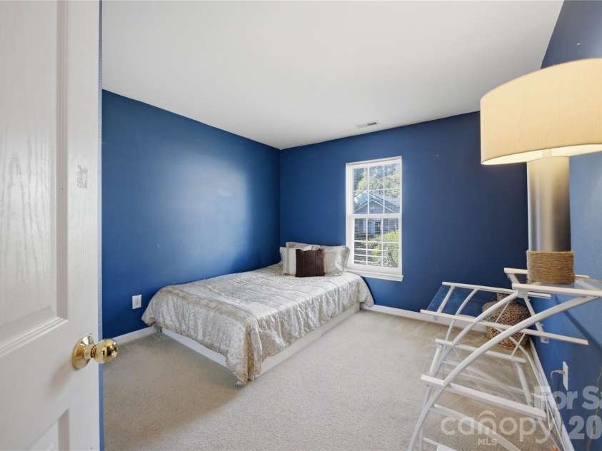 8335 Wallace Glen Drive, Charlotte, NC 28212.  MLS# CAR4435997, YatesRealty ID 58207. 