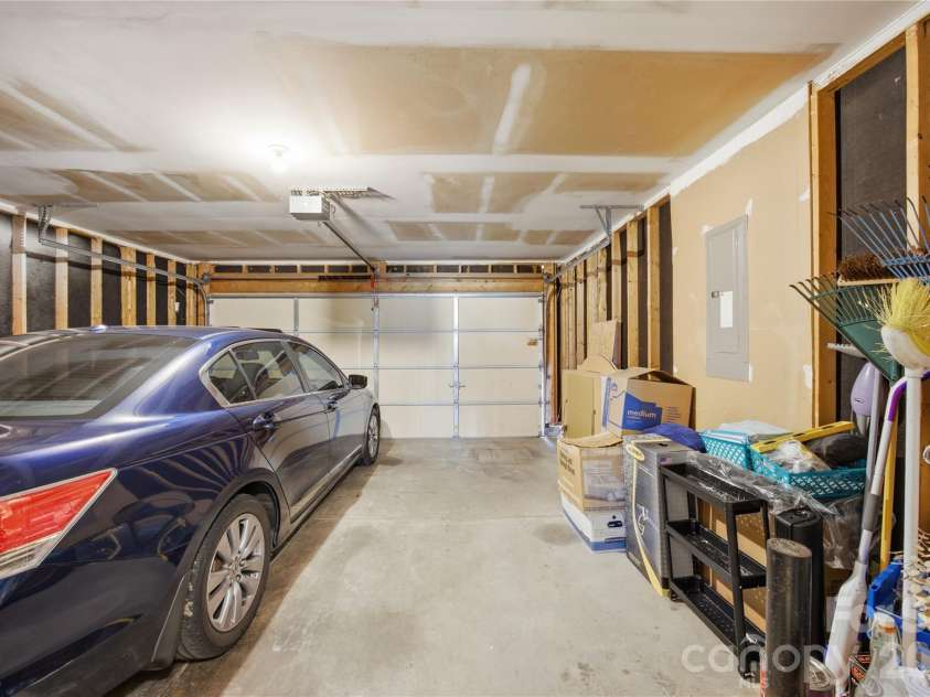8335 Wallace Glen Drive, Charlotte, NC 28212.  MLS# CAR4435997, YatesRealty ID 58207. 