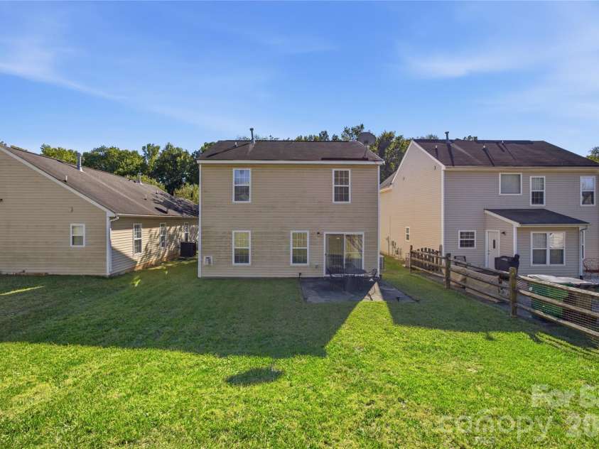 8335 Wallace Glen Drive, Charlotte, NC 28212.  MLS# CAR4435997, YatesRealty ID 58207. 
