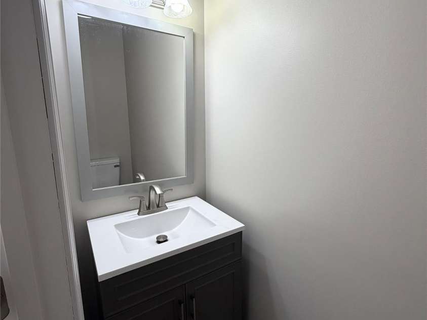 10904 Delsing Court, Charlotte, NC 28214.  MLS# CAR4433669, YatesRealty ID 58209. Half Bath