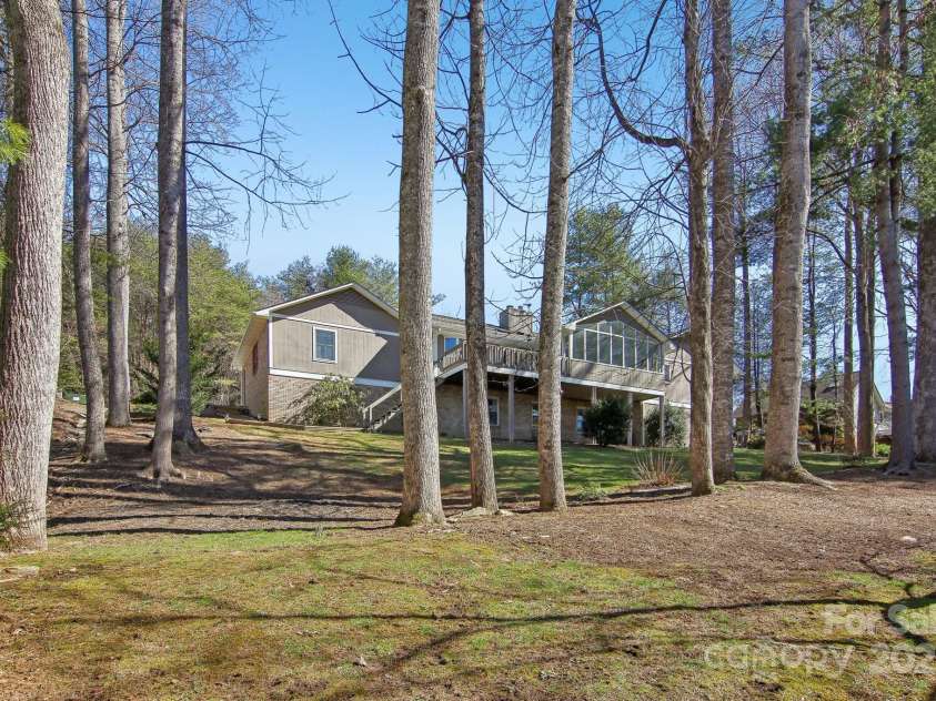 127 Kalmia Terrace Court, Hendersonville, NC 28739.  MLS# CAR4227852, YatesRealty ID 5821. Back yard
