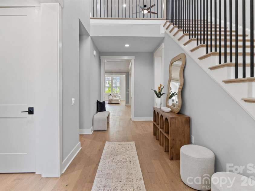 4031 Pritchard Place, Fort Mill, SC 29715.  MLS# CAR4391499, YatesRealty ID 5821. Entryway