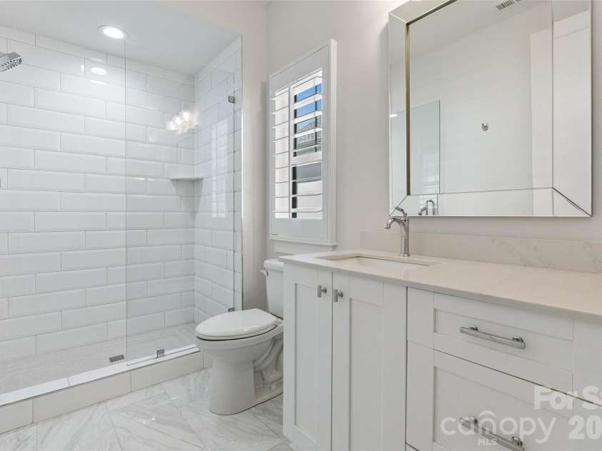 4031 Pritchard Place, Fort Mill, SC 29715.  MLS# CAR4391499, YatesRealty ID 5821. Full Bathroom 4/Attached to Bedroom 4