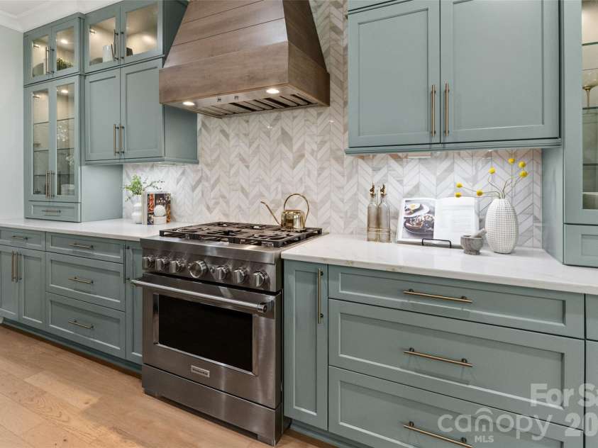 4031 Pritchard Place, Fort Mill, SC 29715.  MLS# CAR4391499, YatesRealty ID 5821. Kitchen