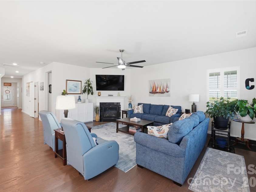 3162 Windhaven Lane, Tega Cay, SC 29708.  MLS# CAR4434420, YatesRealty ID 58210. Great Room