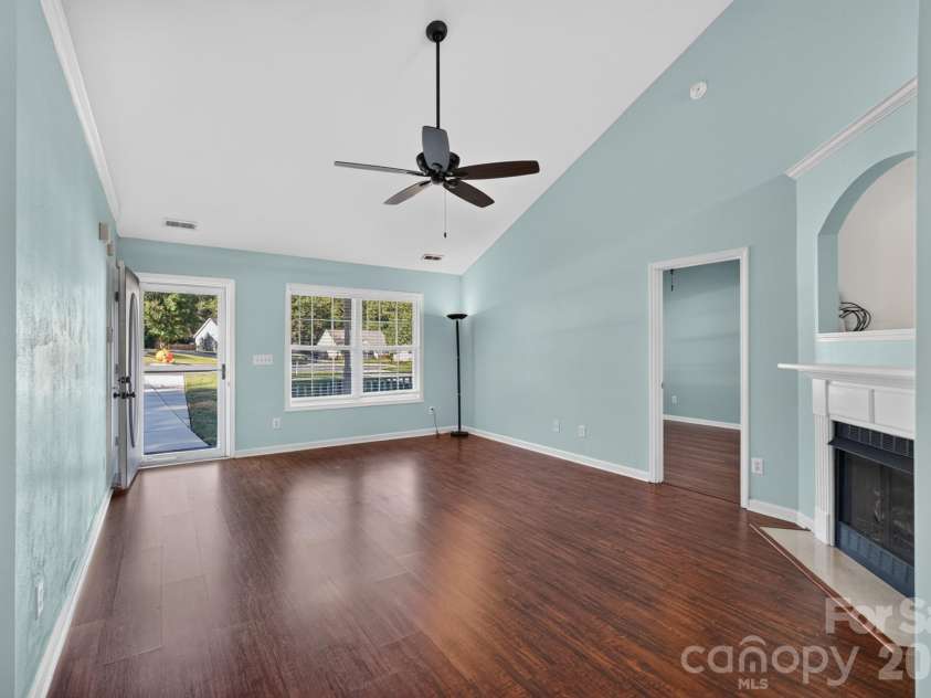 702 Painted Lady Court, Rock Hill, SC 29732.  MLS# CAR4433746, YatesRealty ID 58212. Designed for effortless entertaining with a smooth transition into the open floor plan.