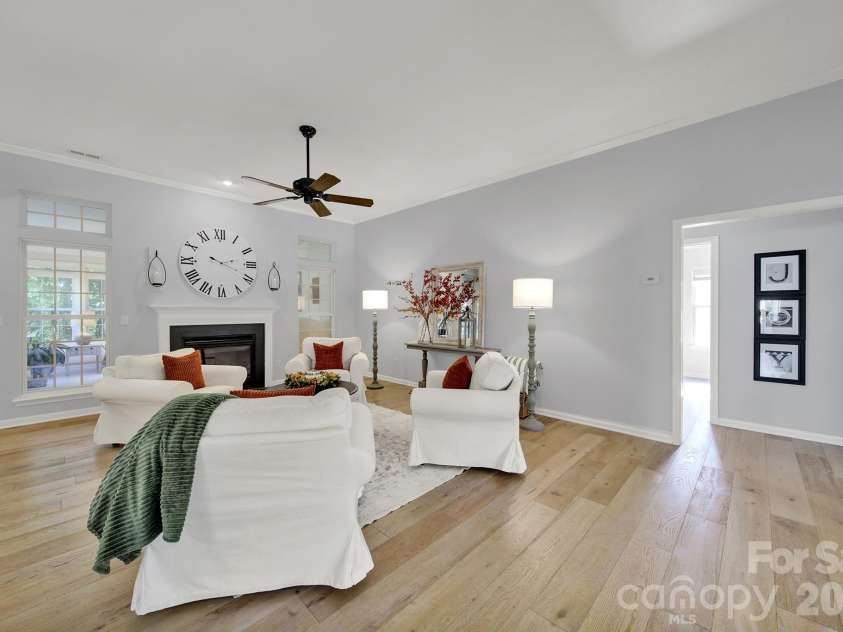 117 Doby Creek Court, Fort Mill, SC 29715.  MLS# CAR4434295, YatesRealty ID 58213. 