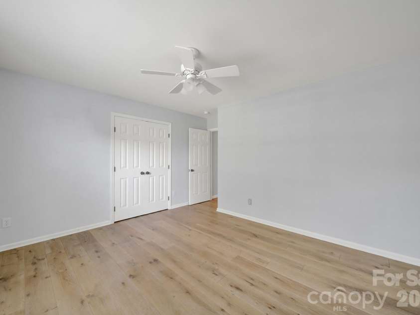 117 Doby Creek Court, Fort Mill, SC 29715.  MLS# CAR4434295, YatesRealty ID 58213. 