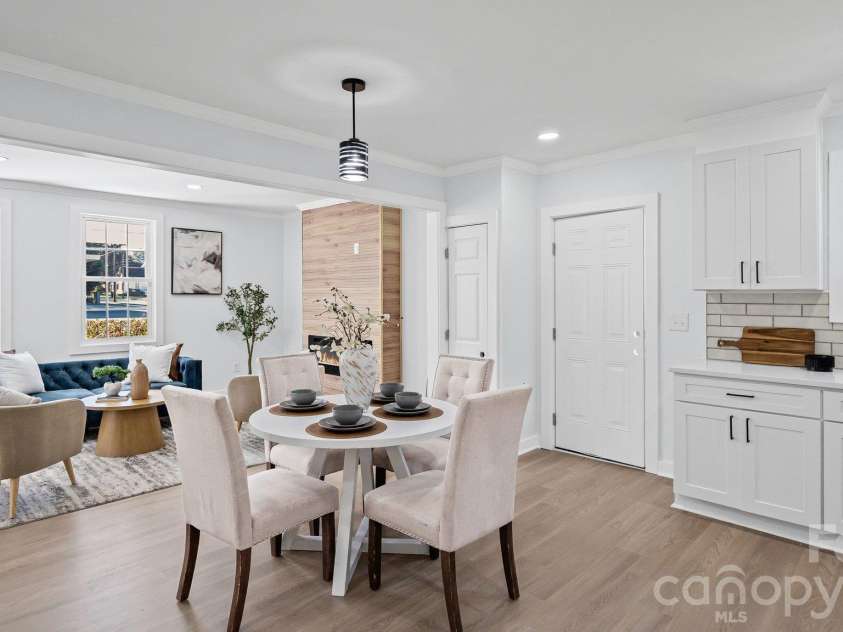 604 Oak Street, Mooresville, NC 28115.  MLS# CAR4434539, YatesRealty ID 58214. 
