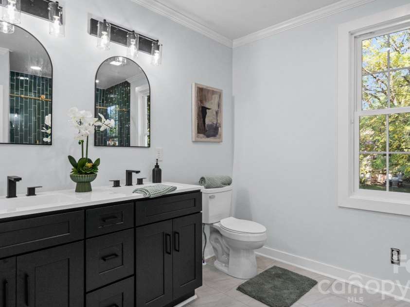 604 Oak Street, Mooresville, NC 28115.  MLS# CAR4434539, YatesRealty ID 58214. 