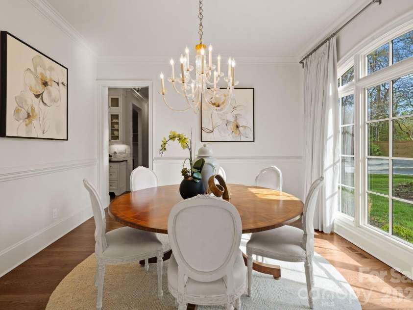 2043 Sharon Lane, Charlotte, NC 28211.  MLS# CAR4357556, YatesRealty ID 5822. Dining Room 