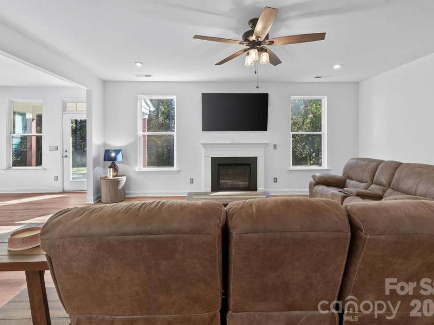 2036 Sweet Magnolia Lane, Clover, SC 29710.  MLS# CAR4427501, YatesRealty ID 58220. 