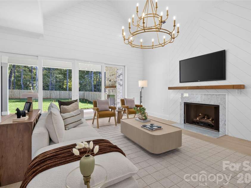215 Smithfield Drive, Charlotte, NC 28270.  MLS# CAR4435405, YatesRealty ID 58221. 
