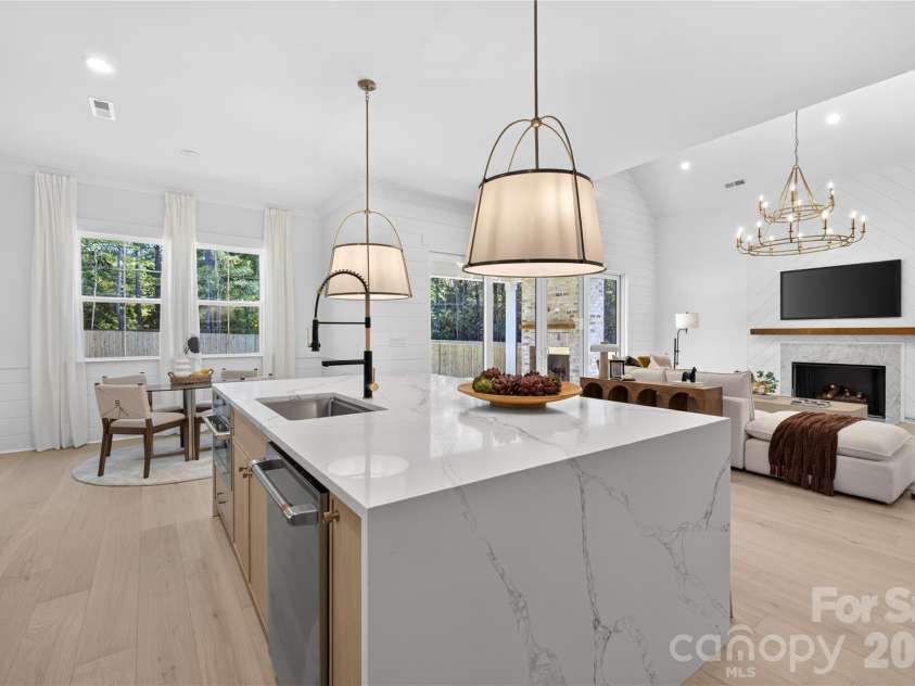 215 Smithfield Drive, Charlotte, NC 28270.  MLS# CAR4435405, YatesRealty ID 58221. 