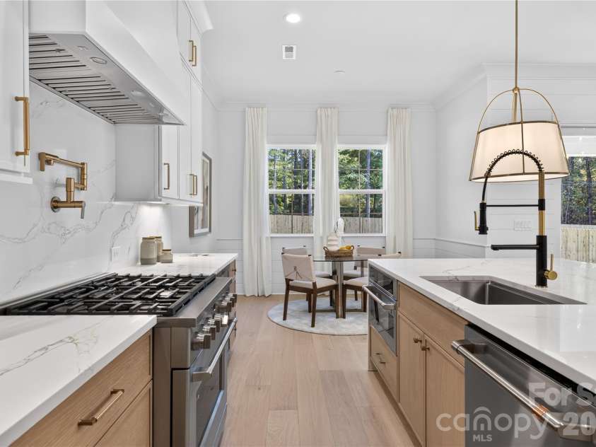 215 Smithfield Drive, Charlotte, NC 28270.  MLS# CAR4435405, YatesRealty ID 58221. 