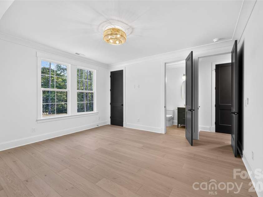 215 Smithfield Drive, Charlotte, NC 28270.  MLS# CAR4435405, YatesRealty ID 58221. 