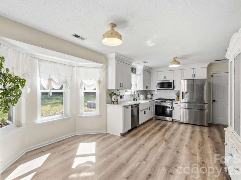 107 White Branch Court, Fort Mill, SC 29715.  MLS# CAR4434853, YatesRealty ID 58222. 