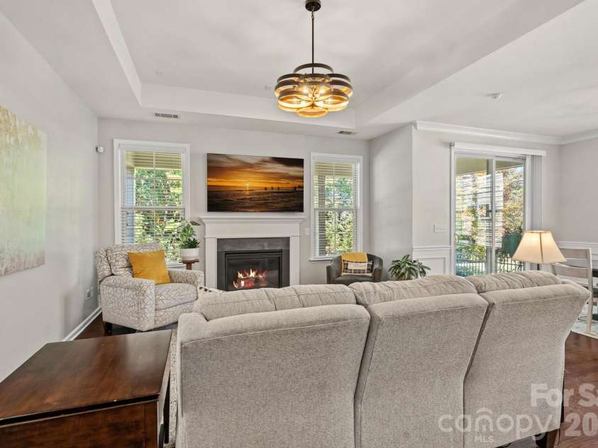 11237 Black Brant Lane, Charlotte, NC 28278.  MLS# CAR4435300, YatesRealty ID 58223. 