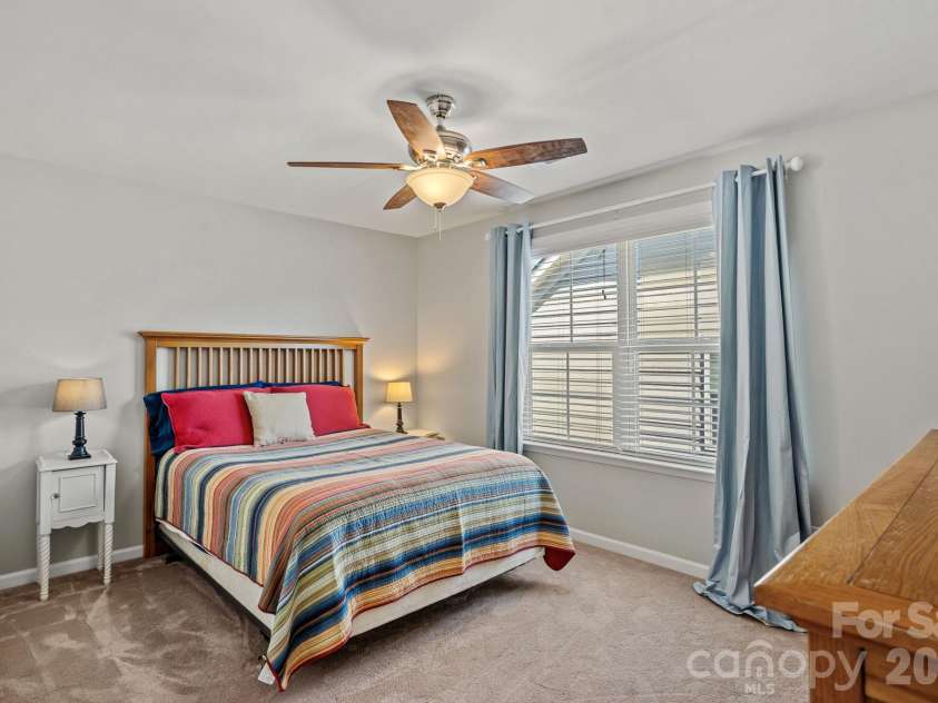 11237 Black Brant Lane, Charlotte, NC 28278.  MLS# CAR4435300, YatesRealty ID 58223. Upper level bedroom