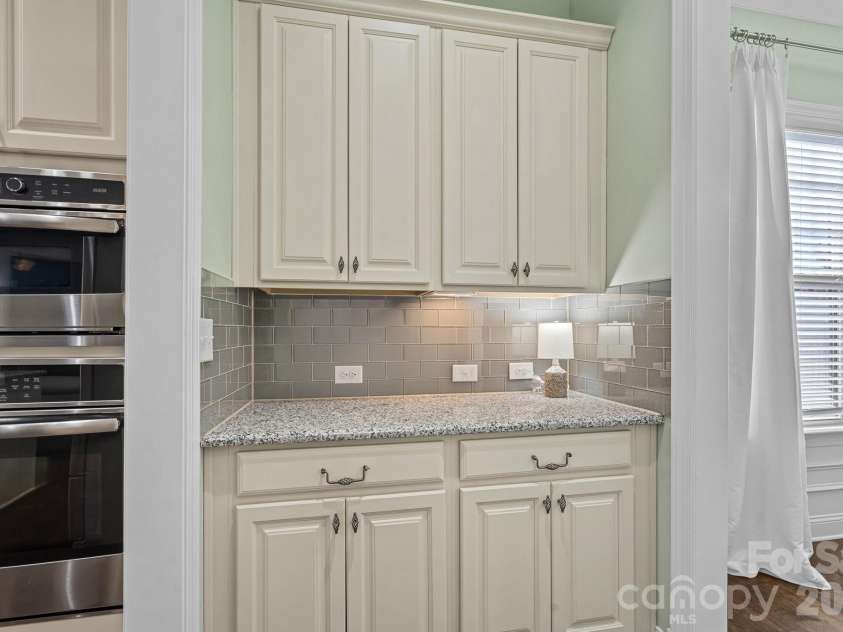 8322 Marigold Place, Harrisburg, NC 28075.  MLS# CAR4434976, YatesRealty ID 58227. 
