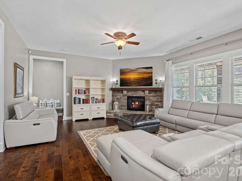 8322 Marigold Place, Harrisburg, NC 28075.  MLS# CAR4434976, YatesRealty ID 58227. 