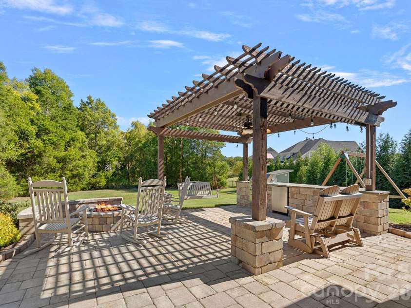 8322 Marigold Place, Harrisburg, NC 28075.  MLS# CAR4434976, YatesRealty ID 58227. 