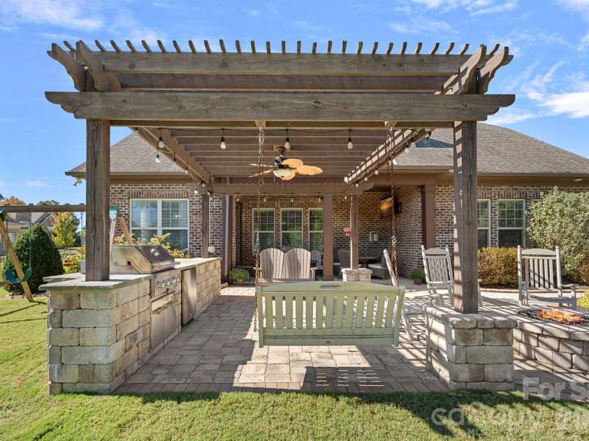 8322 Marigold Place, Harrisburg, NC 28075.  MLS# CAR4434976, YatesRealty ID 58227. 