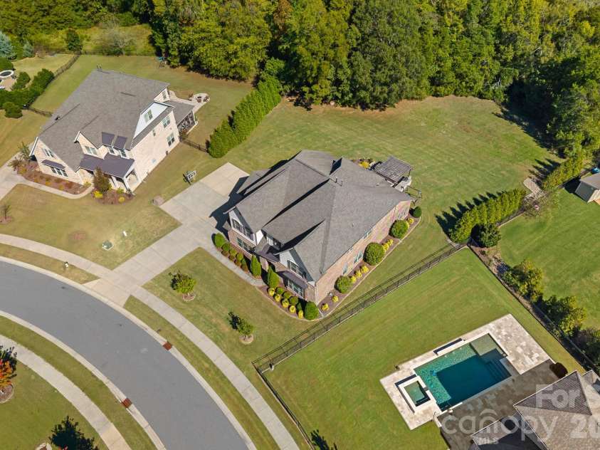 8322 Marigold Place, Harrisburg, NC 28075.  MLS# CAR4434976, YatesRealty ID 58227. 