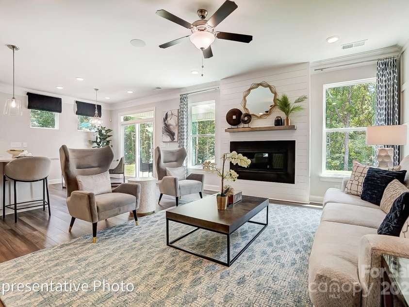 8611 Frank Grier Road, Charlotte, NC 28215.  MLS# CAR4280571, YatesRealty ID 5823. 