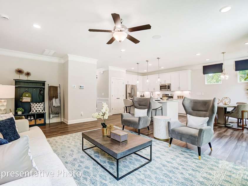 8611 Frank Grier Road, Charlotte, NC 28215.  MLS# CAR4280571, YatesRealty ID 5823. 