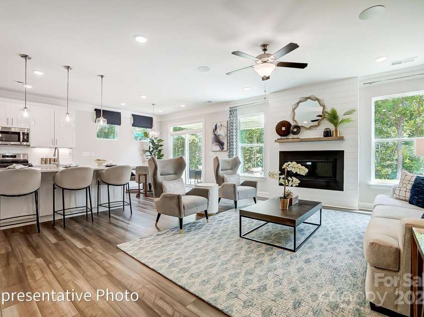 8611 Frank Grier Road, Charlotte, NC 28215.  MLS# CAR4280571, YatesRealty ID 5823. 