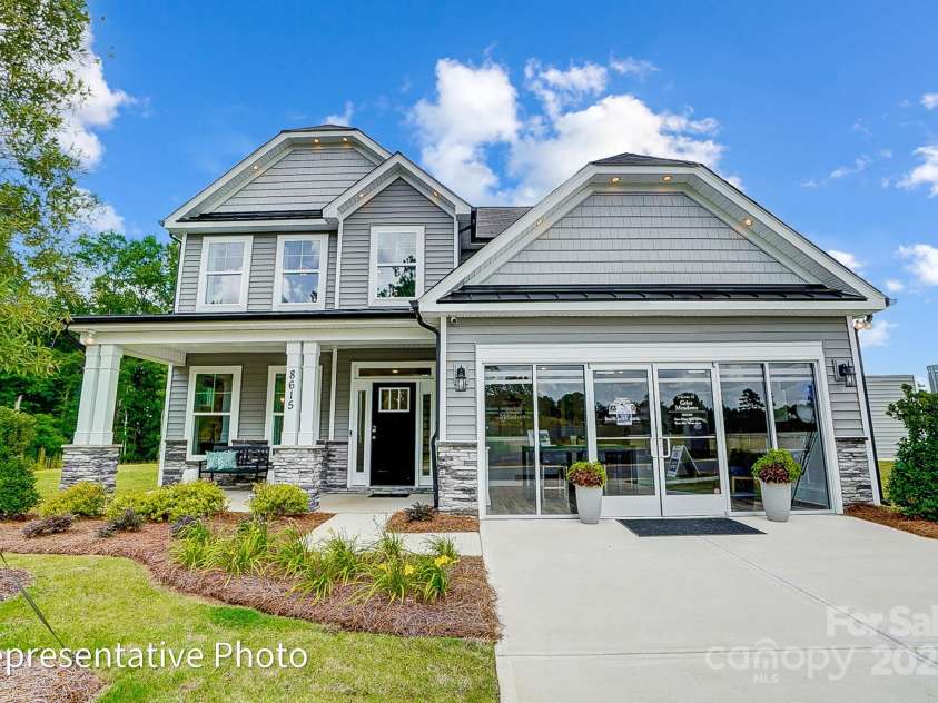 8611 Frank Grier Road, Charlotte, NC 28215.  MLS# CAR4280571, YatesRealty ID 5823. 