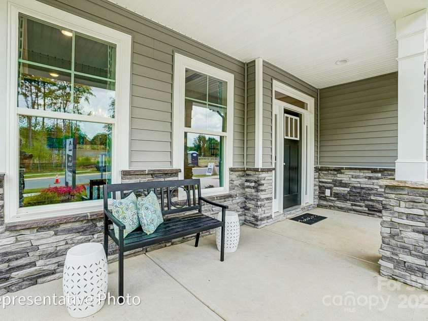 8611 Frank Grier Road, Charlotte, NC 28215.  MLS# CAR4280571, YatesRealty ID 5823. 