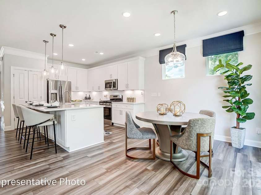 8611 Frank Grier Road, Charlotte, NC 28215.  MLS# CAR4280571, YatesRealty ID 5823. 