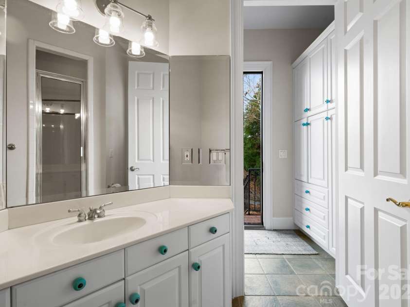 8721 Lake Challis Lane, Charlotte, NC 28226.  MLS# CAR4339803, YatesRealty ID 5823. Pool Bathroom 