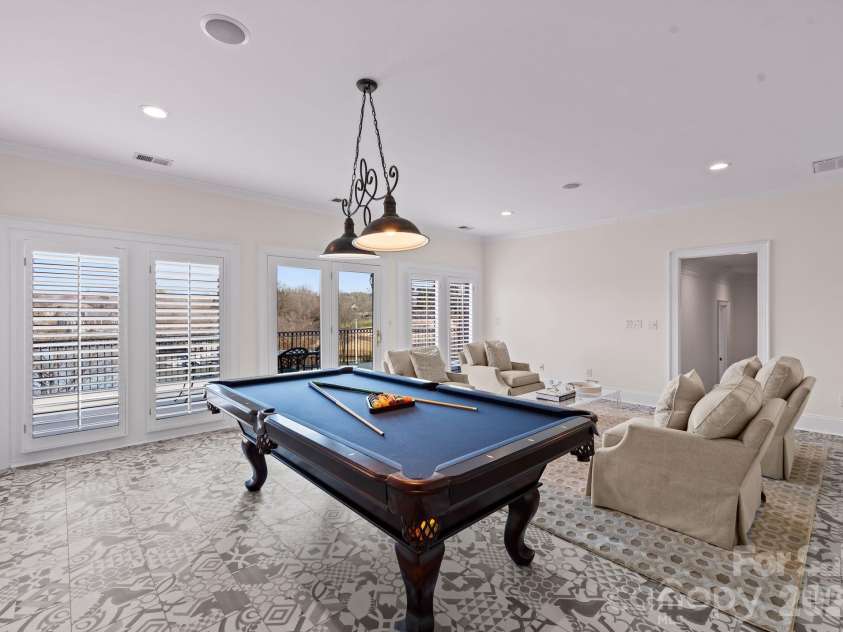8721 Lake Challis Lane, Charlotte, NC 28226.  MLS# CAR4339803, YatesRealty ID 5823. Upper Bonus Room 